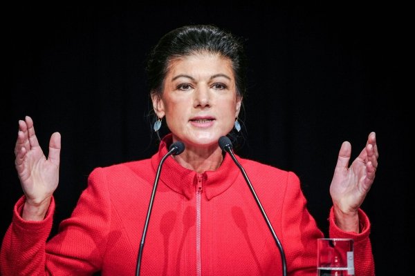 Für das Bündnis Sahra Wagenknecht (BSW) hätten sich bislang mehr als 16.000 Menschen als Unterstützer eingetragen, so die Parteigründerin. - © Kay Nietfeld/dpa