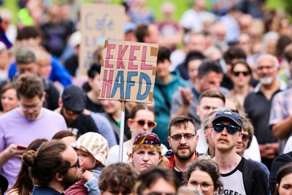 Auch in Bochum gibt es wieder eine Demo gegen die AfD (Foto Archiv) - © Christoph Reichwein/dpa
