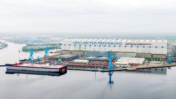 Die Rettung der Meyer Werft geht in die entscheidende Phase (Archivbild). - © Sina Schuldt/dpa