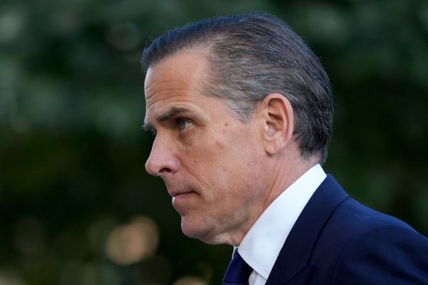 US-Präsidentensohn Hunter Biden hat sich im Verfahren gegen ihn wegen mehrere Steuervergehen schuldig bekannt. - © Jae C. Hong/AP/dpa
