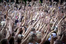 Begeisterte Fans - © Torben Gocke