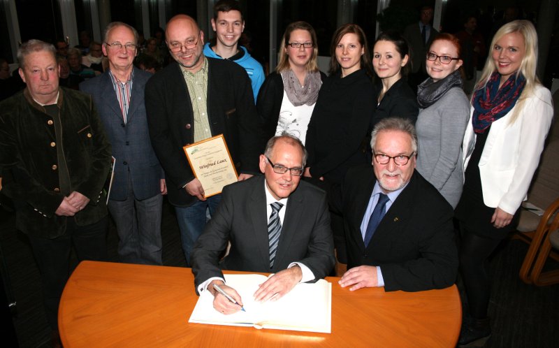 Extertaler erhalten Ehrenamtspreis Lokale Nachrichten aus Extertal