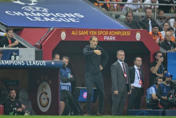 Will sich noch nicht auf einen Einsatz von Torwart Neuer gegen Darmstadt festlegen: Bayern-Coach Tuchel. - © Peter Kneffel/dpa