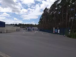 Die CDU Augustdorf ist der Meinung, dass es auf dem Nord-West-Ring an der Zufahrt zur Firma Freise gelegentlich zu gef&auml;hrlichen Situationen durch R&uuml;ckstau kommt. - &copy; CDU Augustdorf