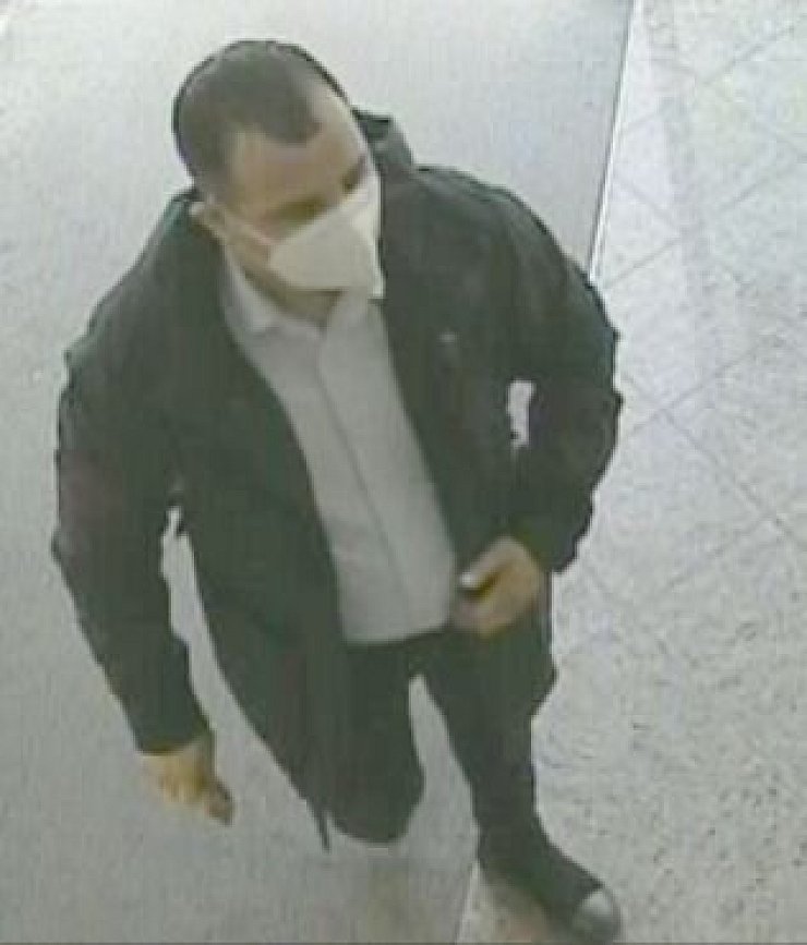 Die Polizei Lippe sucht diesen Tatverdächtigen. - © Polizei Lippe