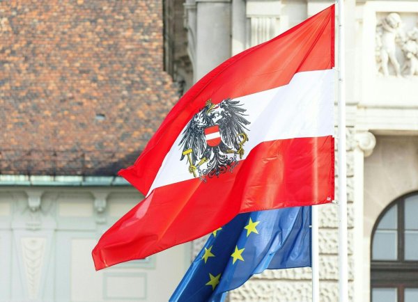 Die EU-Kommission beaufsichtigt, ob die EU-Länder die Regeln für Haushaltsdefizite und Staatsschulden einhalten. (Archivbild) - © Florian Wieser/APA/dpa