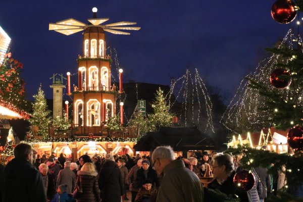 Die Pyramide auf dem Bad Salzufler Weihnachtstraum gehört dazu. - © Alexandra Schaller