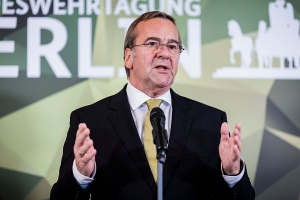 Bundesverteidigungsminister Boris Pistorius (SPD) warnt: Russland rüstet sich für einen weiteren Krieg. - © Christoph Soeder/dpa