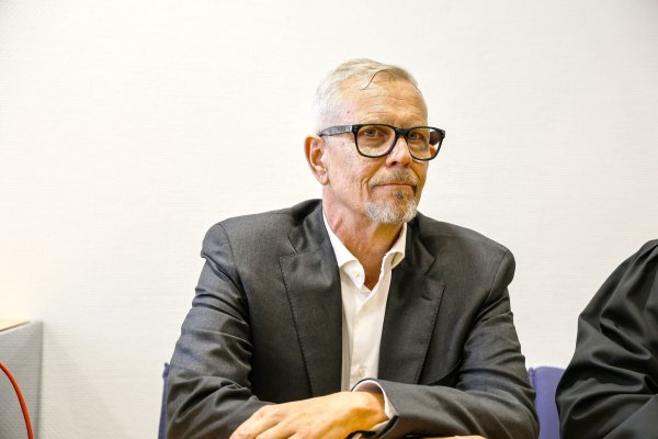 Kläger Carl Clemens Veltins hat auch vor dem Oberlandesgericht in Hamm keinen Erfolg. Dort hatte er im Streit um das Erbe erfolglos Prozesskostenhilfe beantragt. (Archivbild) - © Alex Talash/dpa