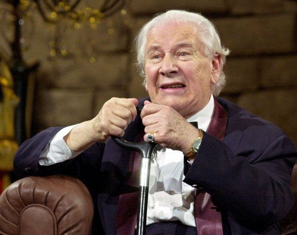 Peter Ustinov im Berliner Theater des Westens. - © picture alliance / dpa/Archivbild