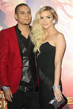 Ashlee Simpson und Ehemann Evan Ross - © Foto: EPA/Nina Prommer