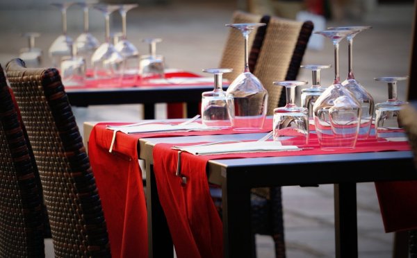 Ab Freitag dürfen Gastronomien wieder Gäste unter der 3G-Regel bewirten. - © Symbolbild: Pixabay