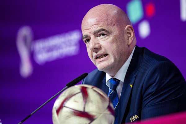 FIFA-Chef Gianni Infantino lässt die neue Club-WM in elf US-Städten austragen. - © Tom Weller/dpa