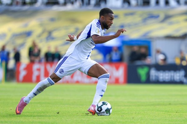 Könnte Schalke verlassen: Moussa Sylla. (Archivbild) - © Jan Woitas/dpa