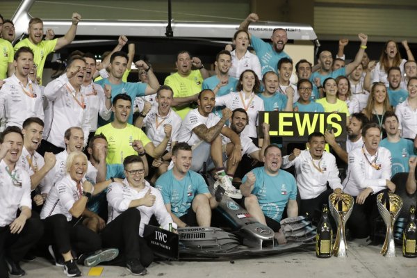 Team Mercedes - © Foto: Hassan Ammar/AP/dpa