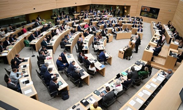 Der Landtag von Baden-Württemberg. - © Bernd Weißbrod/dpa