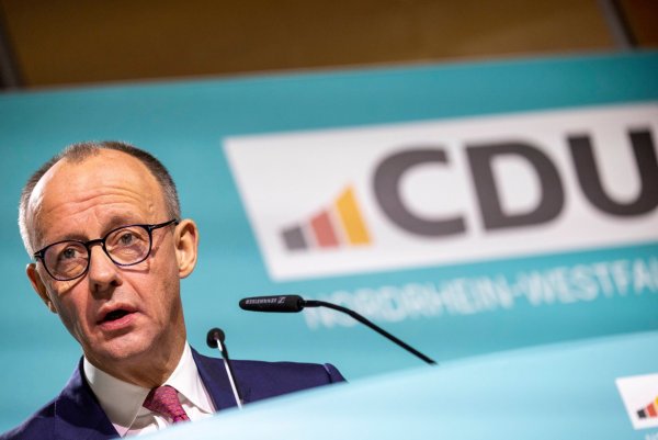 Unionskanzlerkandidat Friedrich Merz will illegale Migration konsequent eindämmen. - © Thomas Banneyer/dpa