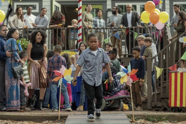 In "Raising Dion" wird ein Kind zum großen Helden. - © Steve Dietl/Netflix