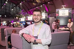 Albert Gorlick gewann mit seinen Geschäftspartnern von Synctive den „Out of the Box“-Award 2024. - © Dieckmann-Fotodesign l Bielefeld