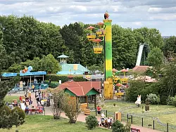 Im Potts Park gibt es zahlreiche Fahrgeschäfte. Zu den neuesten Attraktionen zählen ein Spielschiff und die Klippenschleuder. - © Archivfoto: Benjamin Piel