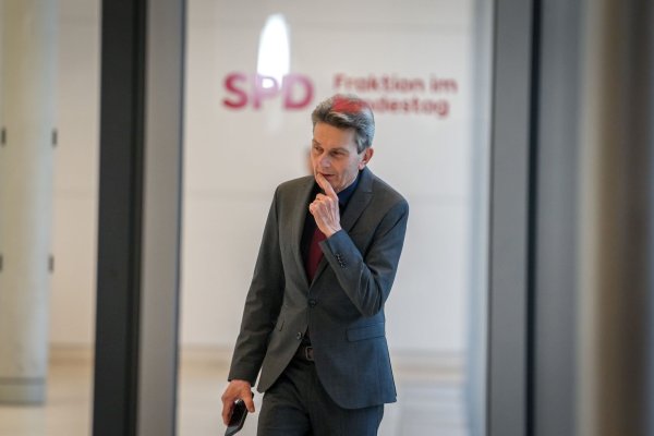 SPD-Fraktionschef Mützenich. - © Kay Nietfeld/dpa