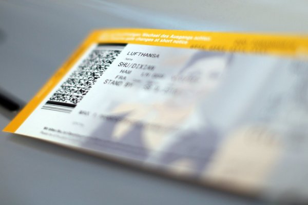 Flugticket - © Foto: Malte Christians