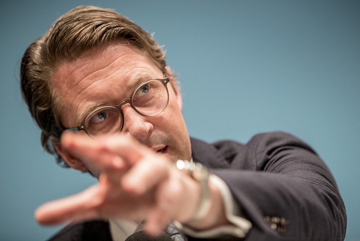 Bundesverkehrsminister Andreas Scheuer sorgt sich vor einem Massenprotest gegen Diesel-Fahrverbote. - © Michael Kappeler