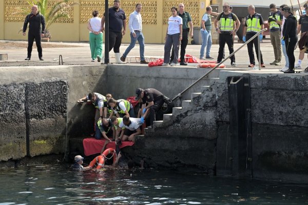 Die beiden jüngsten Opfer des Bootsunglücks waren erst fünf Jahre alt. - © Europa Press Canarias/EUROPA PRESS/dpa
