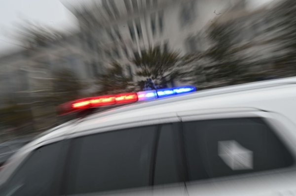 Die Polizei ermittelt gegen den Betreiber und das Küchenpersonal des Kindergartens. (Symbolbild) - © Johannes Neudecker/dpa