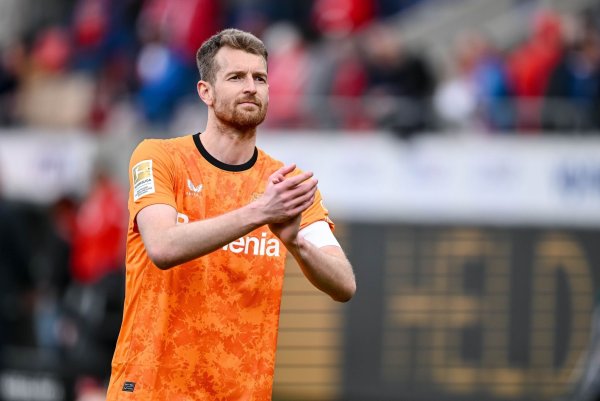 Verlässt Bayer Leverkusen nach erfolgreichen Jahren: Torhüter Lukas Hradecky. - © Harry Langer/dpa