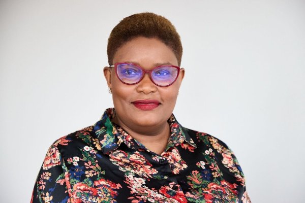 Edell Otieno-Okoth ist Expertin bei Plan International. - © Georg Wendt/dpa