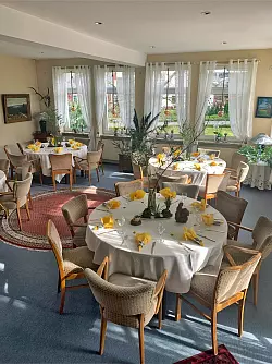 Das „Wanderhotel Externsteine“. - © Heinrich Oberjasper