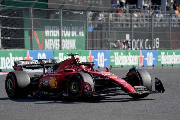 Startet in Mexiko von der Pole: Charles Leclerc. - © Fernando Llano/AP