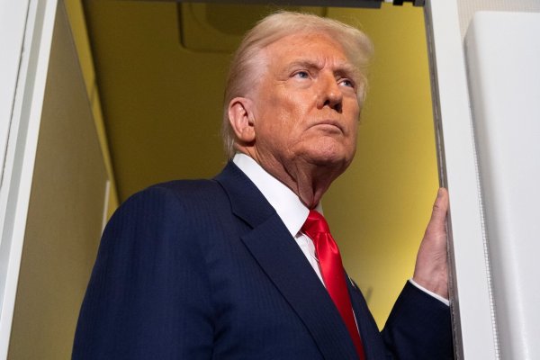 US-Präsident Donald Trump fordert die Abschaffung der sogenannten Filibuster-Regel. - © Mark Schiefelbein/AP/dpa