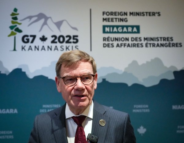 Außenminister Johann Wadephul (CDU) äußert sich am Rande des Treffens der Außenminister der G7-Runde wirtschaftsstarker Demokratien. In Kanada ist der Gaza-Friedensplan eines der Hauptthemen. - © Soeren Stache/dpa