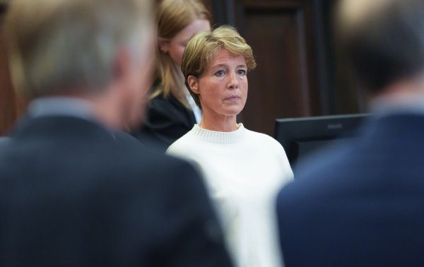 Christina Block reagiert mit Betroffenheit auf Audioaufnahmen von der Entführung ihrer Kinder in der Silvesternacht 2023/24. - © Marcus Brandt/Pool dpa/dpa