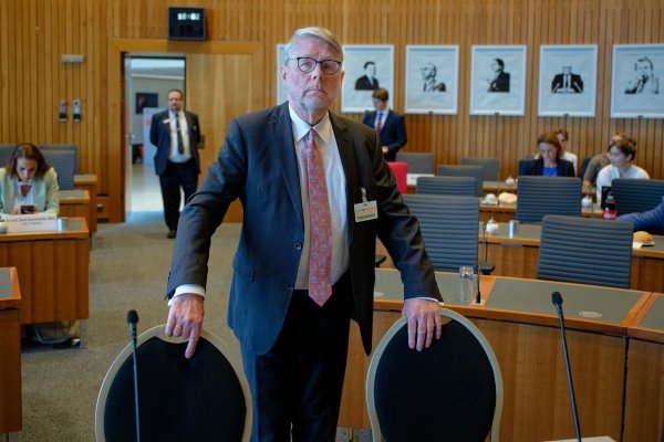 Der Präsident des Bundesamts für Migration und Flüchtlinge (Bamf) hat die Aufgabenverteilung in Nordrhein-Westfalen in Asyl- und Aufenthaltsfragen kritisiert. - © Henning Kaiser/dpa