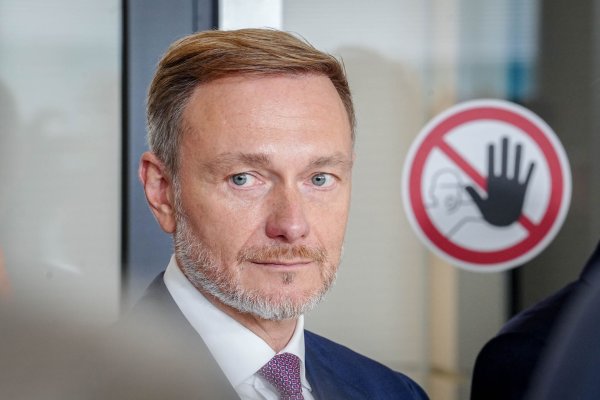 Finanzminister und FDP-Chef Lindner legt ein neues Grundsatzpapier zur Wirtschaftspolitik vor und heizt die Koalitionsdiskussion weiter an. (Archivfoto) - © Kay Nietfeld/dpa