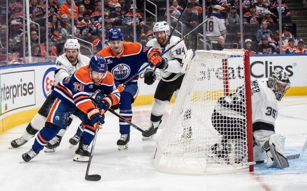 Leon Draisaitl ist Edmontons Matchwinner im vierten Spiel gegen die Kings. - © JASON FRANSON/The Canadian Press/AP/dpa