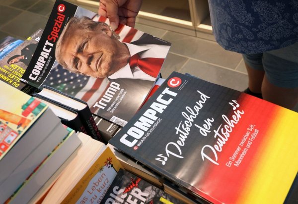 Innenministerin Faeser begründet das Verbot damit, dass «Compact» ein «zentrales Sprachrohr der rechtsextremistischen Szene» sei. - © Karl-Josef Hildenbrand/dpa