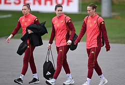 Stina Johannes und Ann-Katrin Berger - Arne Dedert/dpa