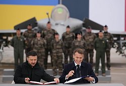 Ukraine-Krieg - Selenskyj in Paris - Christophe Ena/Pool AP/dpa