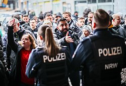 Nach Bankeinbruch - Tresorraum mit Bohrer aufgebrochen - Christoph Reichwein/dpa