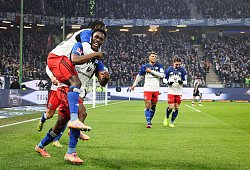 Hamburger SV - Eintracht Frankfurt - Christian Charisius/dpa