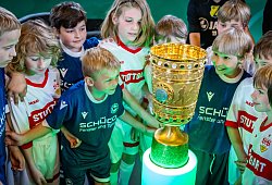 250512-dsc-arminia-pokal-cup-handover-73 - 1 - Sarah Jonek