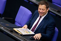 Bundestag - Carsten Koall/dpa