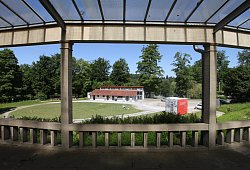 Blick auf den Eingang des Freilichtmuseums - Vera Gerstendorf-Welle