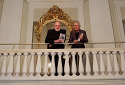 Autor und Kriminalhauptkommissar Joachim H. Peters und Verleger Rolf Wagner - Lorraine Brinkmann