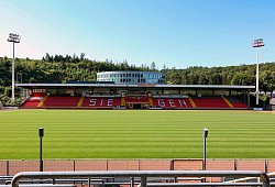 Das Leimbachstadion, Heimstaette (Heimstätte) der Sportfreunde Siegen. Alle Sitzschalen auf der Haupttribuene (Haupttrib - IMAGO/Rene Traut