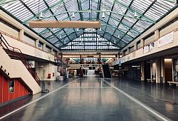 Unihalle Bielefeld - Universität Bielefeld/ J. Kopp